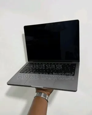 New Ordinateur Portable Apple MacBook Pro M1 32GB Apple M1 SSD 512GB