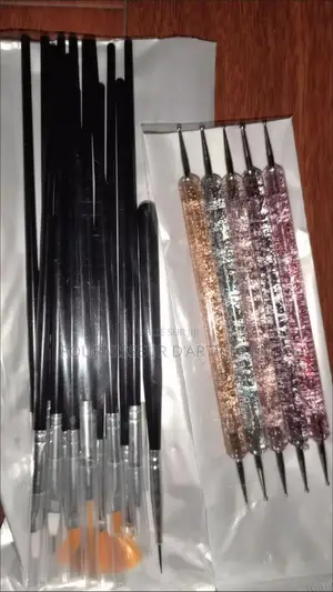 20pinceaux Pour Dessin Sur Ongles , Prix en Gros À Partir De 50 Pièces