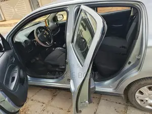 Mitsubishi Mirage ES 2019 Gris