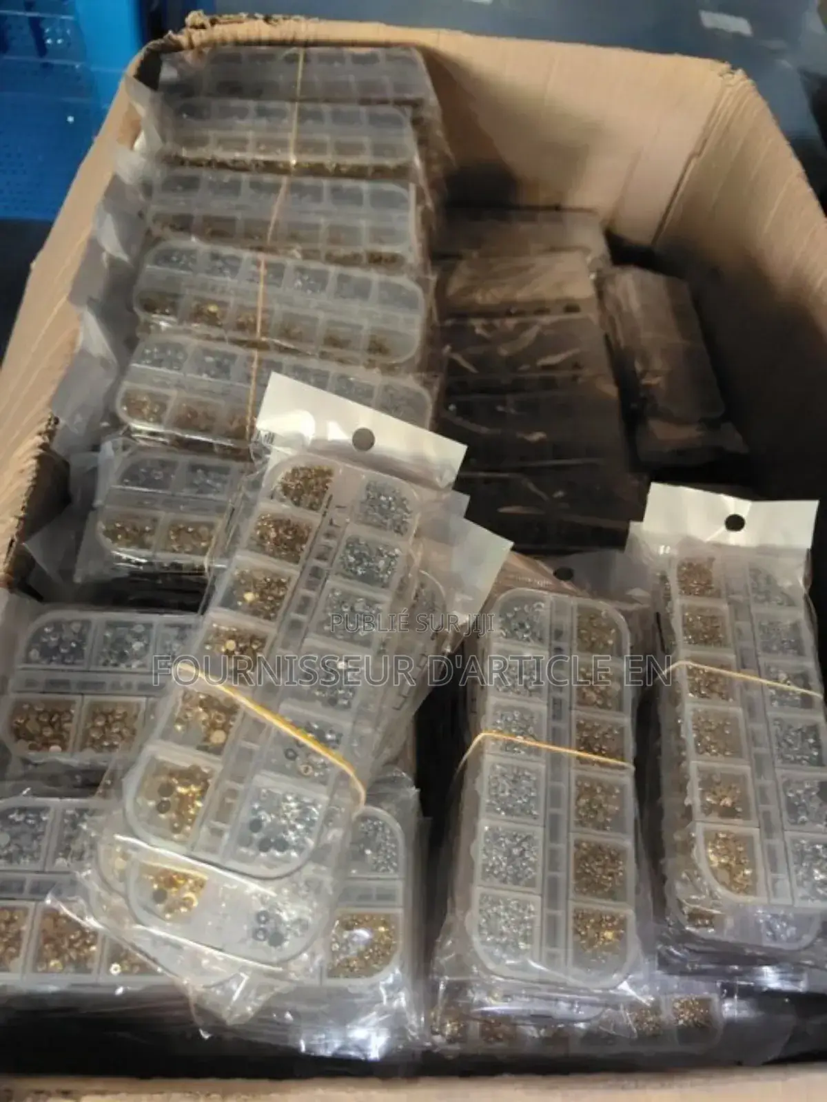 Coffret De Décorations Pour Ongles Prix en Gros À Partir 60 Articles