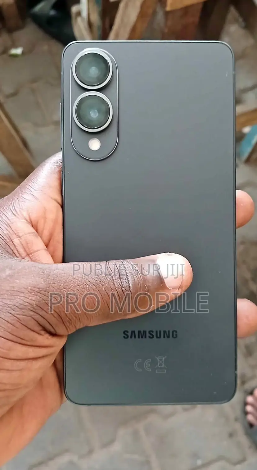 Neuf Samsung Galaxy S25 Edge 256 GB Noir