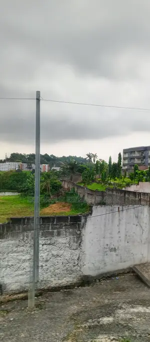 Terrain a Cocody Danga 800 M2 Idéal Pour R+12