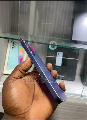 Neuf Samsung Galaxy S24 Plus 256 GB Violet