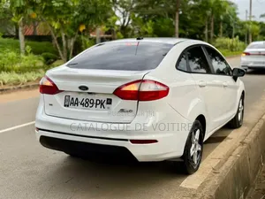 Ford Fiesta 2020 Blanc