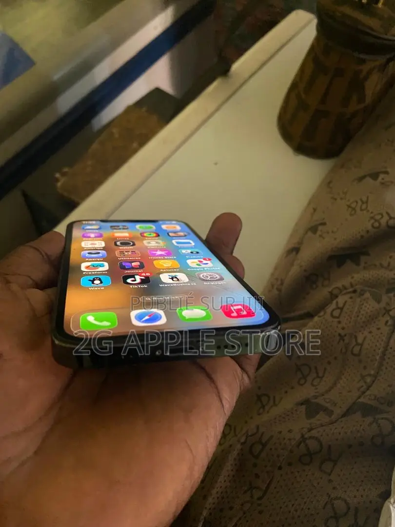 New Apple iPhone 12 Pro 256 GB Bleu