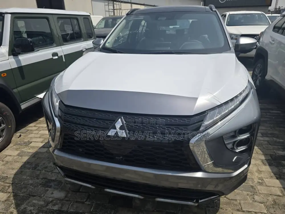 New Mitsubishi Eclipse Cross 2026 Gris