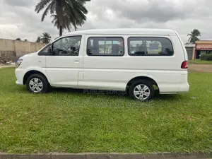 Dongfeng Captain 2024 Blanc