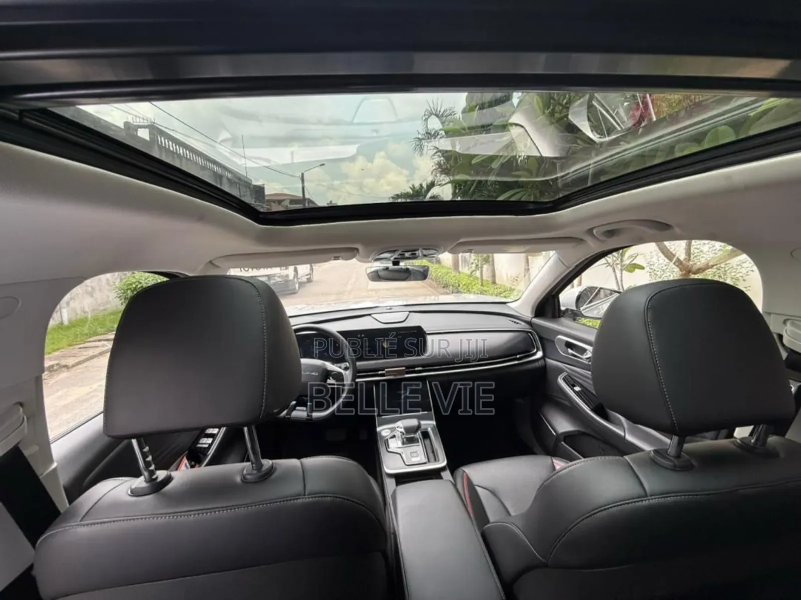 Nissan Versa 2022 Black