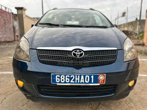 Toyota Verso 2009 Bleu