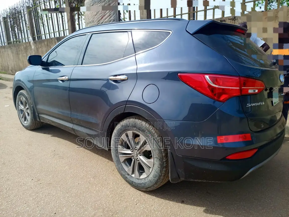 Hyundai Santa Fe 2015 Black