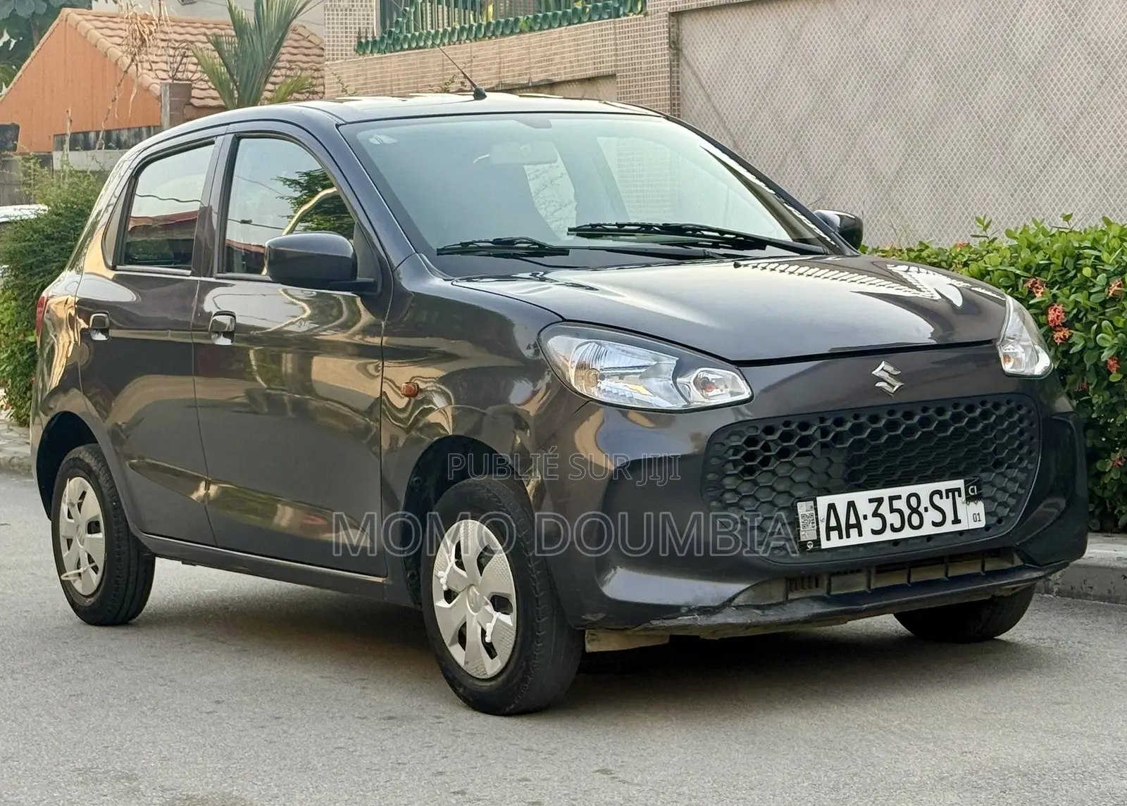 Suzuki Alto 2025 Gris