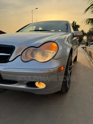 Mercedes-Benz C200 2003 Gris