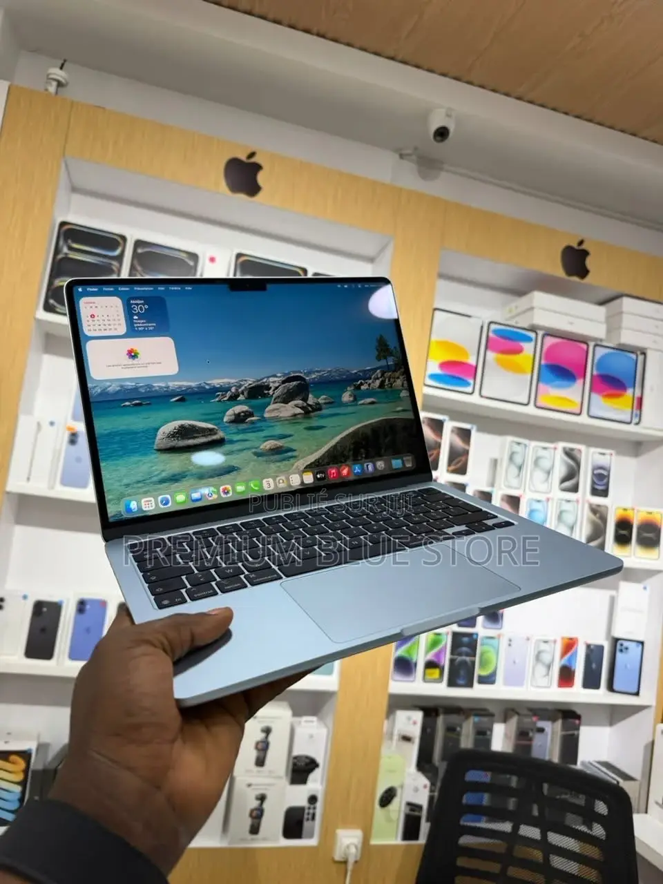 Neuf Apple MacBook Air 2025 M4 13-Inch 16GB Apple M4 SSD 256GB