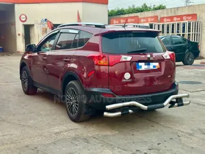 Toyota RAV4 2016 Rouge