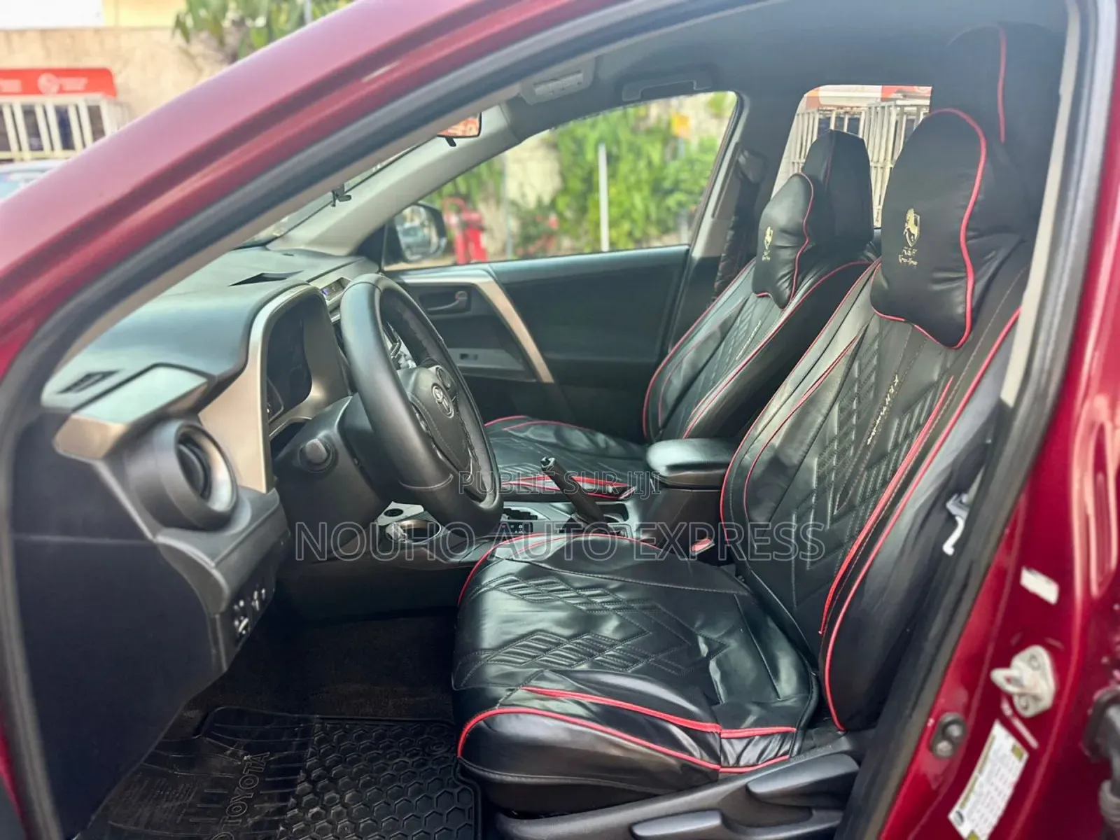 Toyota RAV4 2016 Rouge