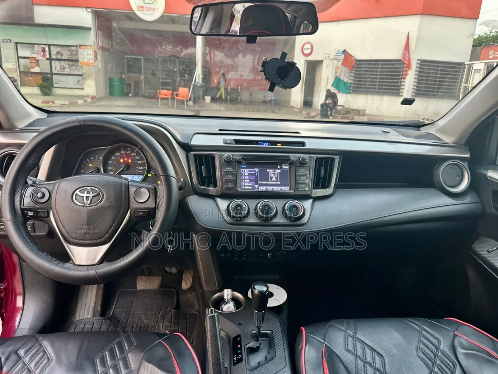 Toyota RAV4 2016 Rouge