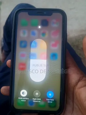 Apple iPhone 11 64 GB Violet