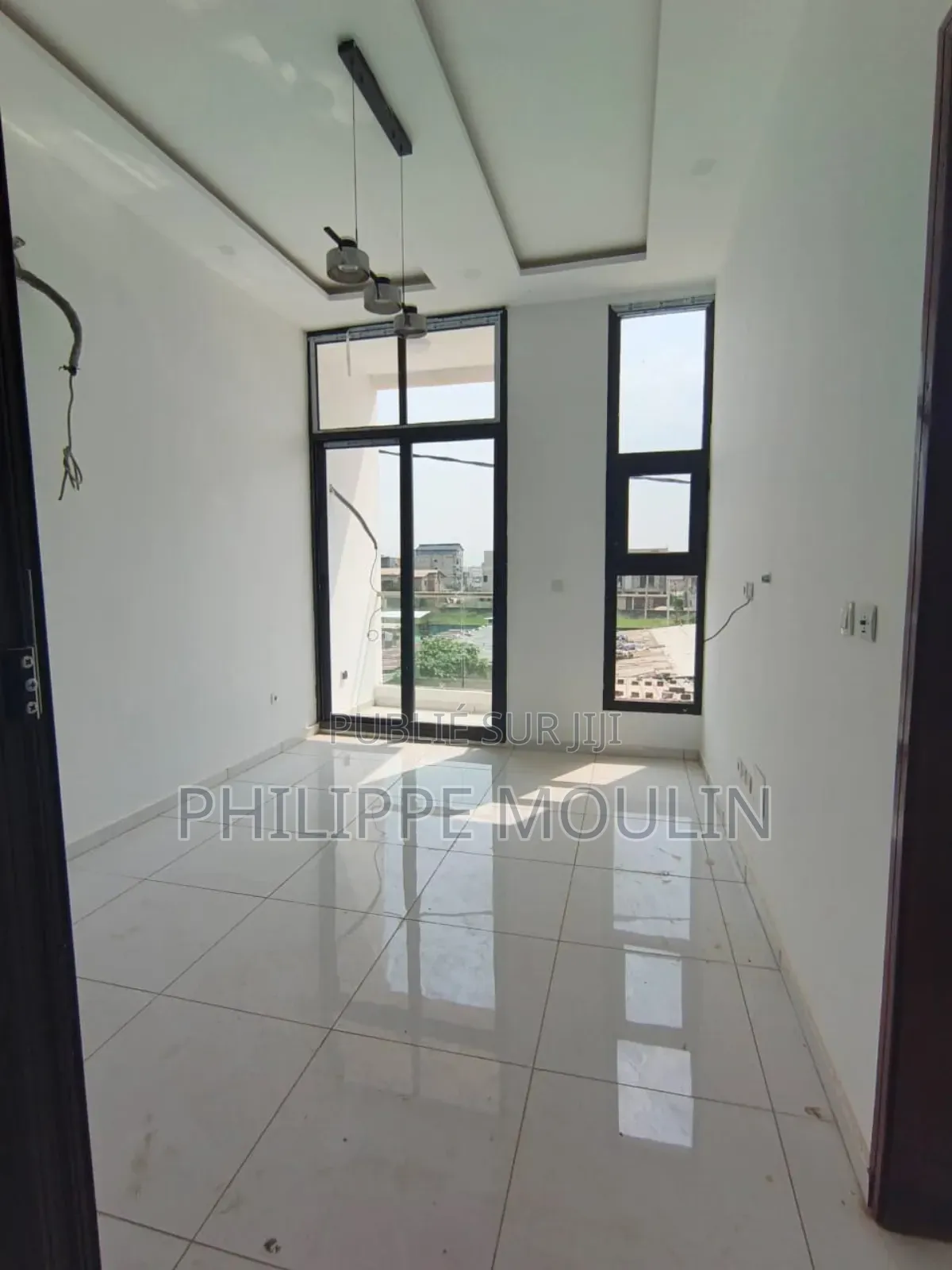 5chbre Villa dans Elite Immobilier, Cocody à Vendre