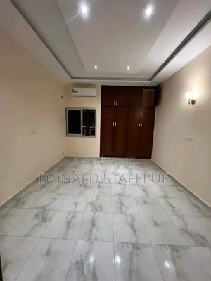 Donald Staffeur Professionnel