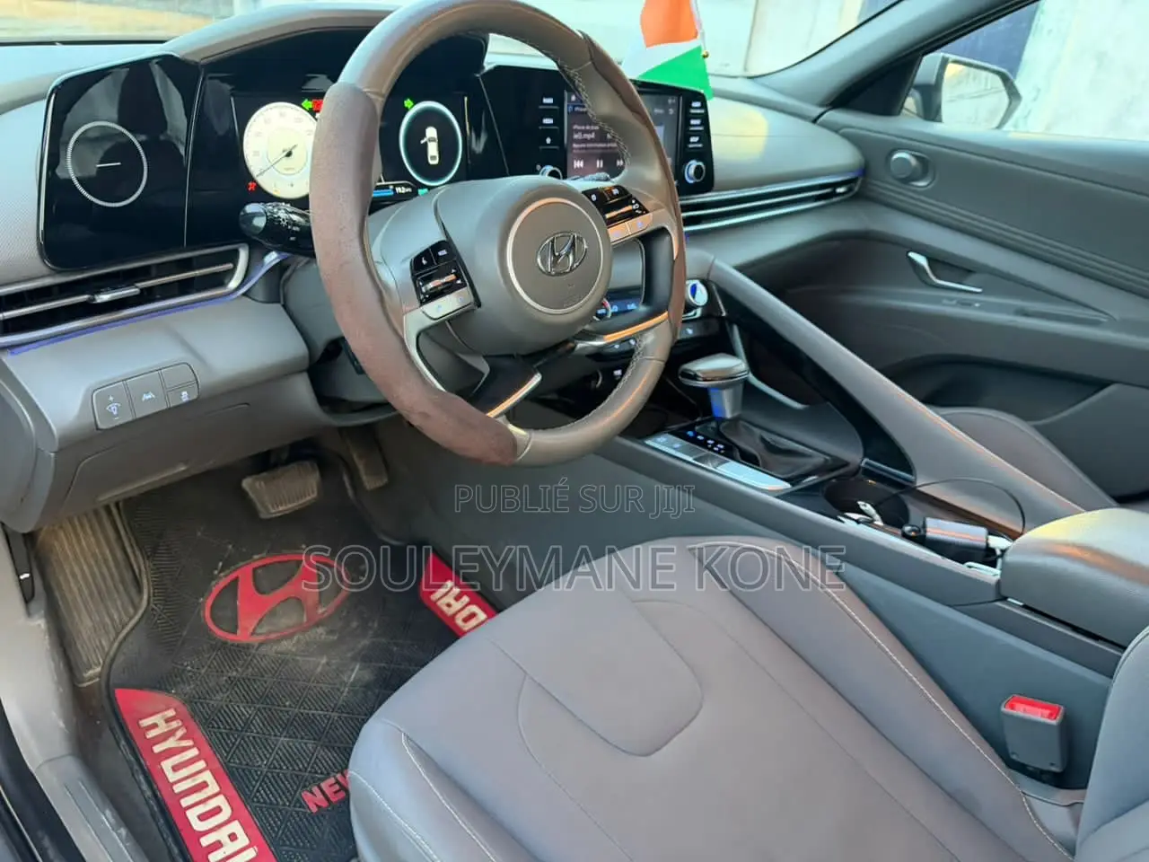 Hyundai Elantra 2022 Gris