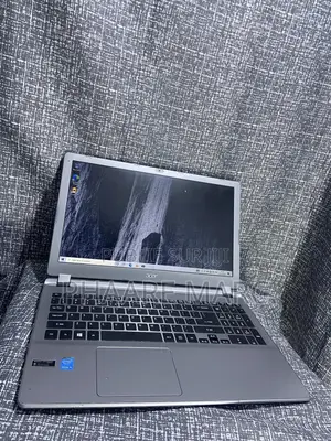 Ordinateur Portable Acer Aspire V5-572g 12GB Intel Core I5 SSD 256GB