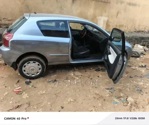 Toyota Corolla 2006 Gris