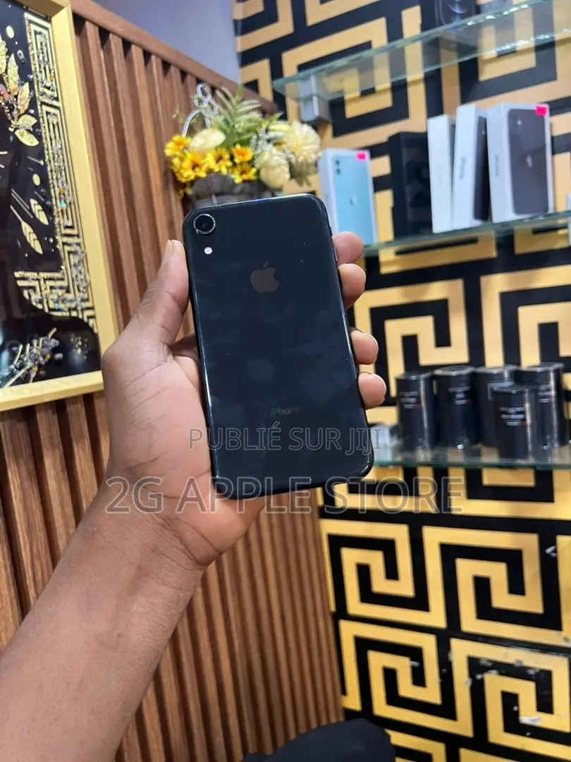 New Apple iPhone XR 64 GB Black