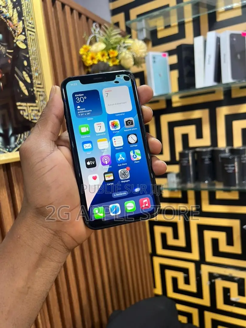 New Apple iPhone XR 64 GB Black