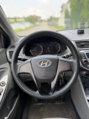 Hyundai Accent 2016 Marron