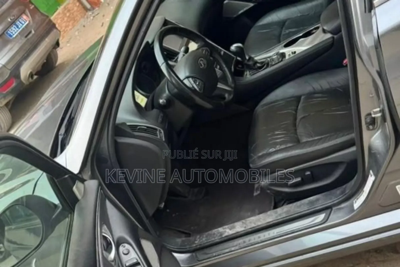 Infiniti Q50 2019 Autre