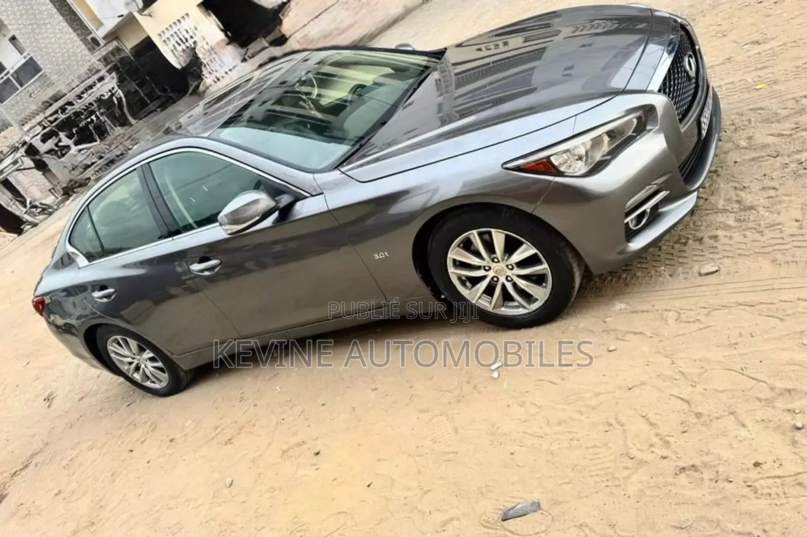 Infiniti Q50 2019 Autre