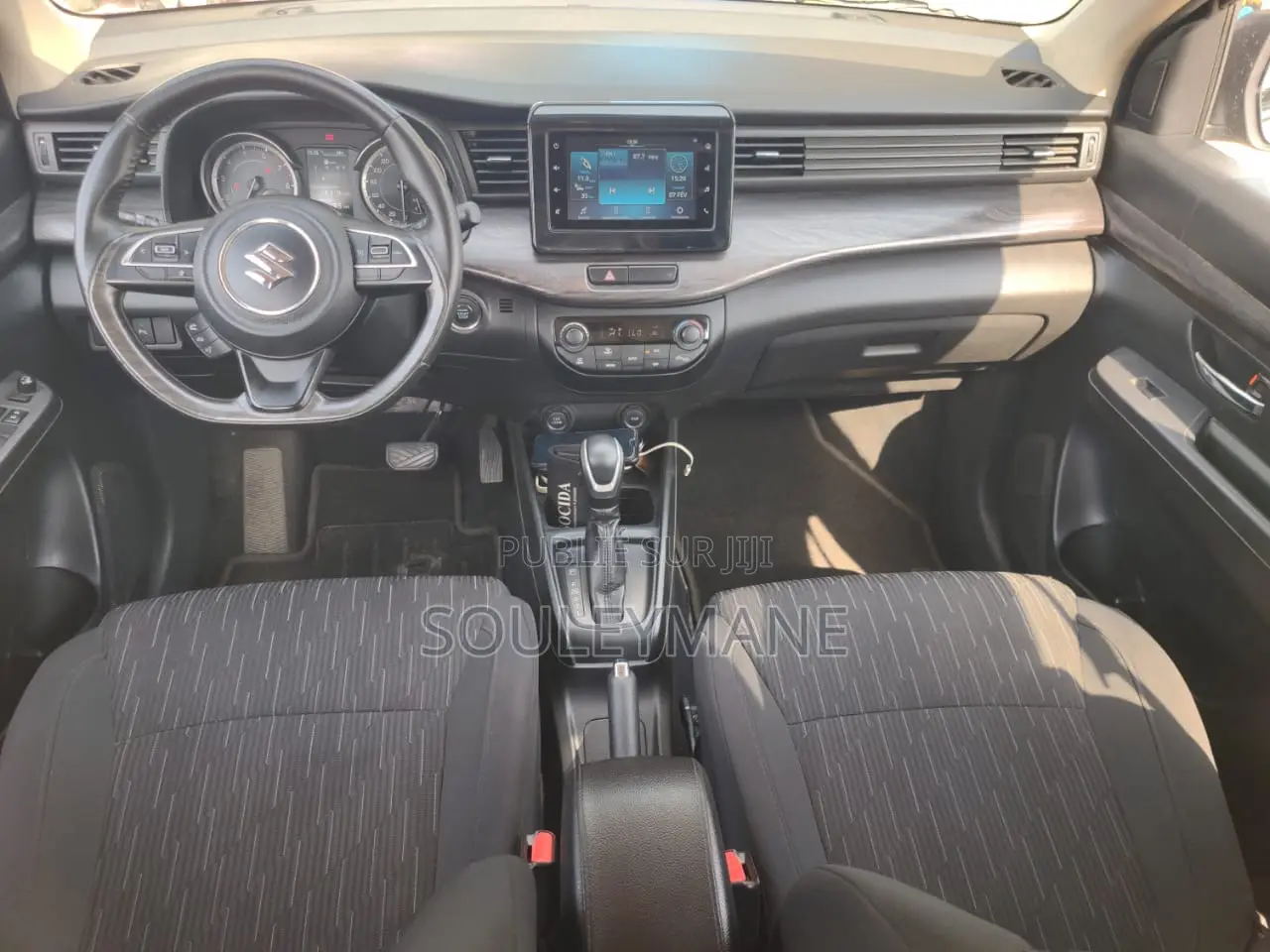 Suzuki Ertiga 2024 Gris