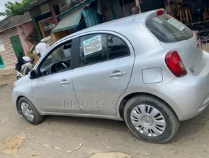 Nissan Micra 2015 Gris