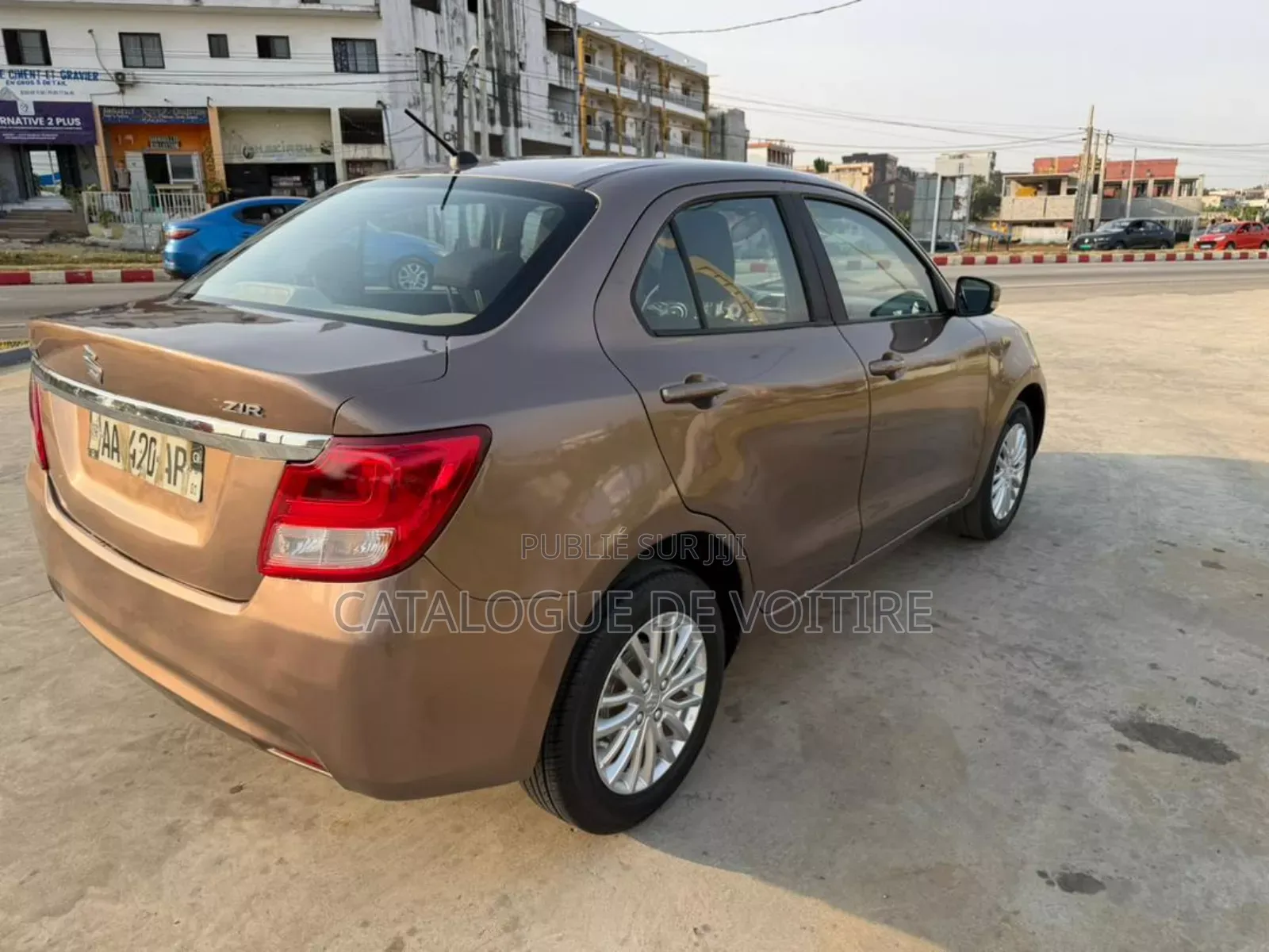 Suzuki Dzire 2023 Marron