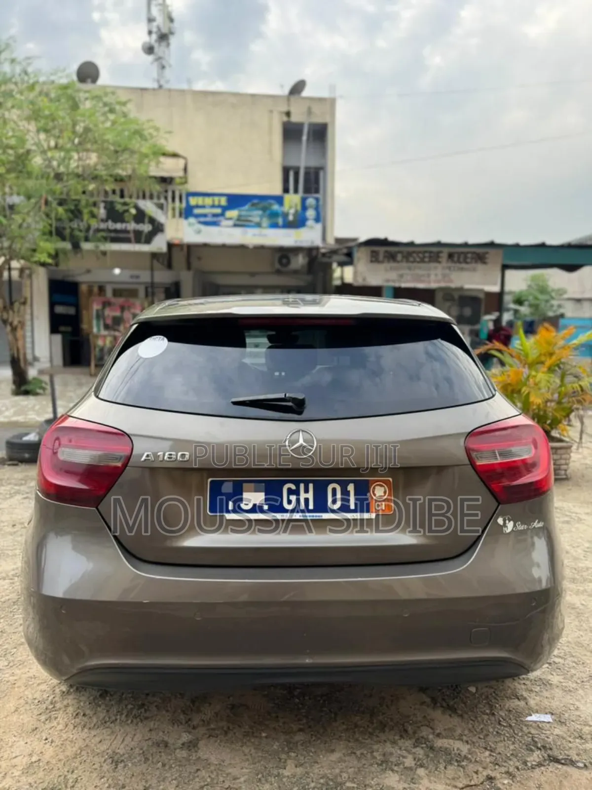 Mercedes-Benz C180 2014 Marron