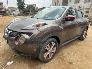 Nissan Juke S AWD 2017 Marron