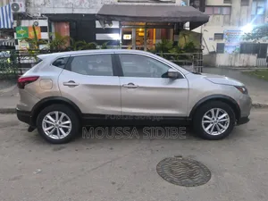 Nissan Qashqai 2017 Gris