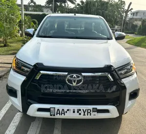 Toyota Hilux 2018 Blanc cassé