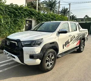 Toyota Hilux 2018 Blanc cassé