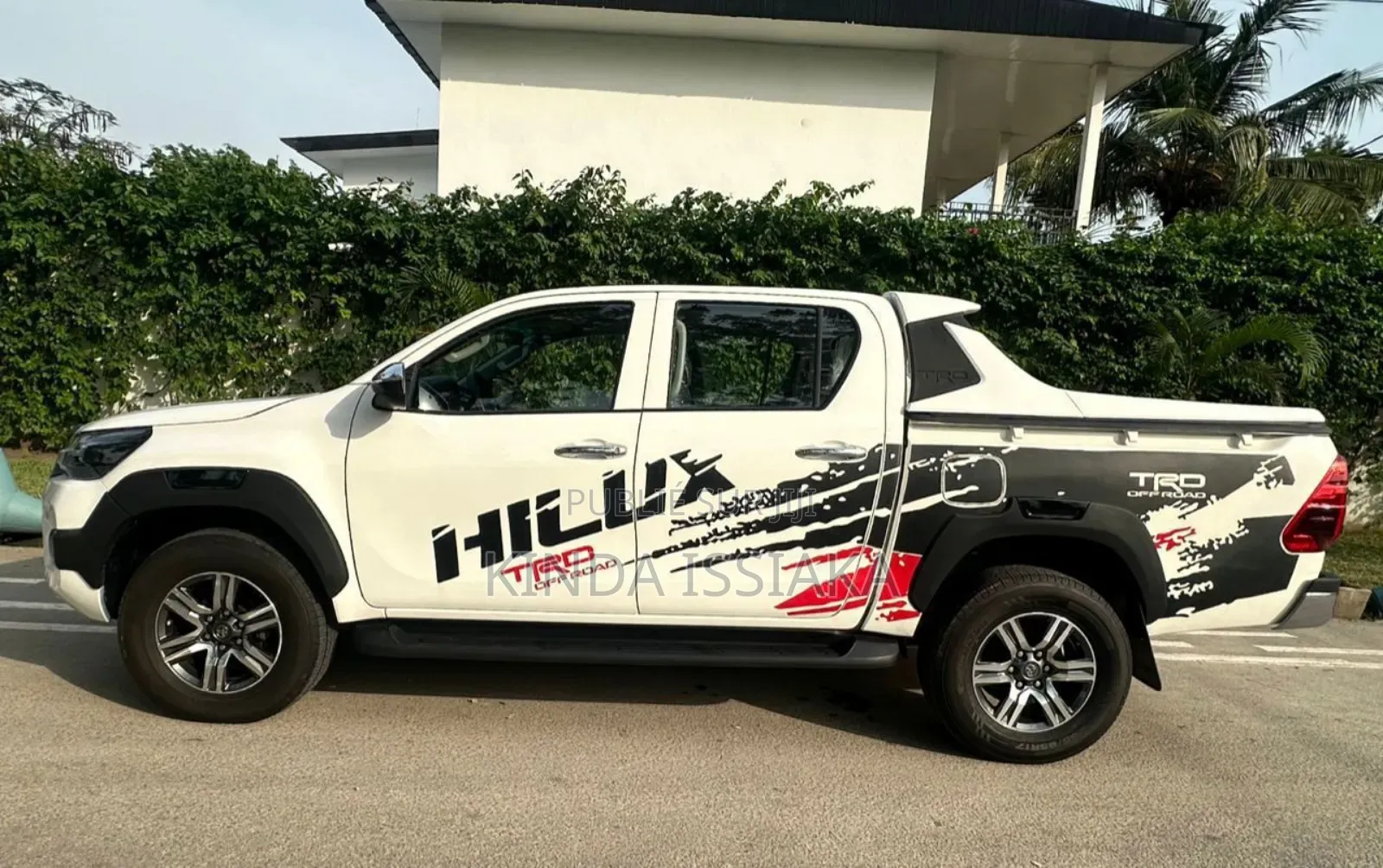 Toyota Hilux 2018 Blanc cassé