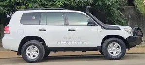 Toyota Land Cruiser 2011 Blanc