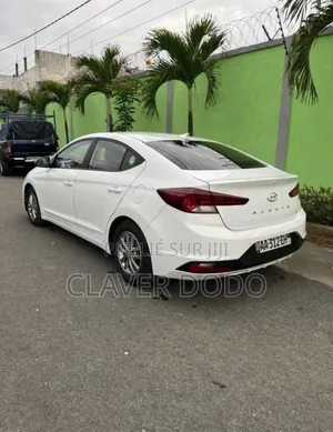 Hyundai Avante 2020 Blanc