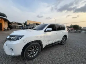 Toyota Land Cruiser Prado 2025 Blanc