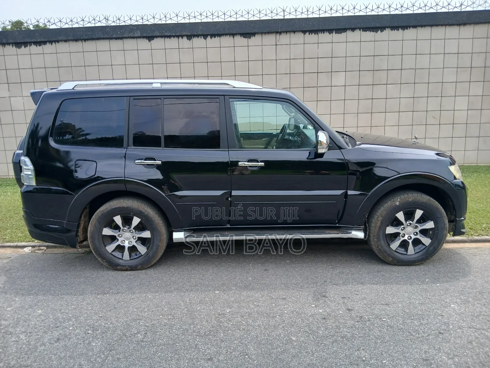 Mitsubishi Pajero 2011 Black