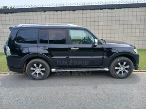 Mitsubishi Pajero 2011 Black