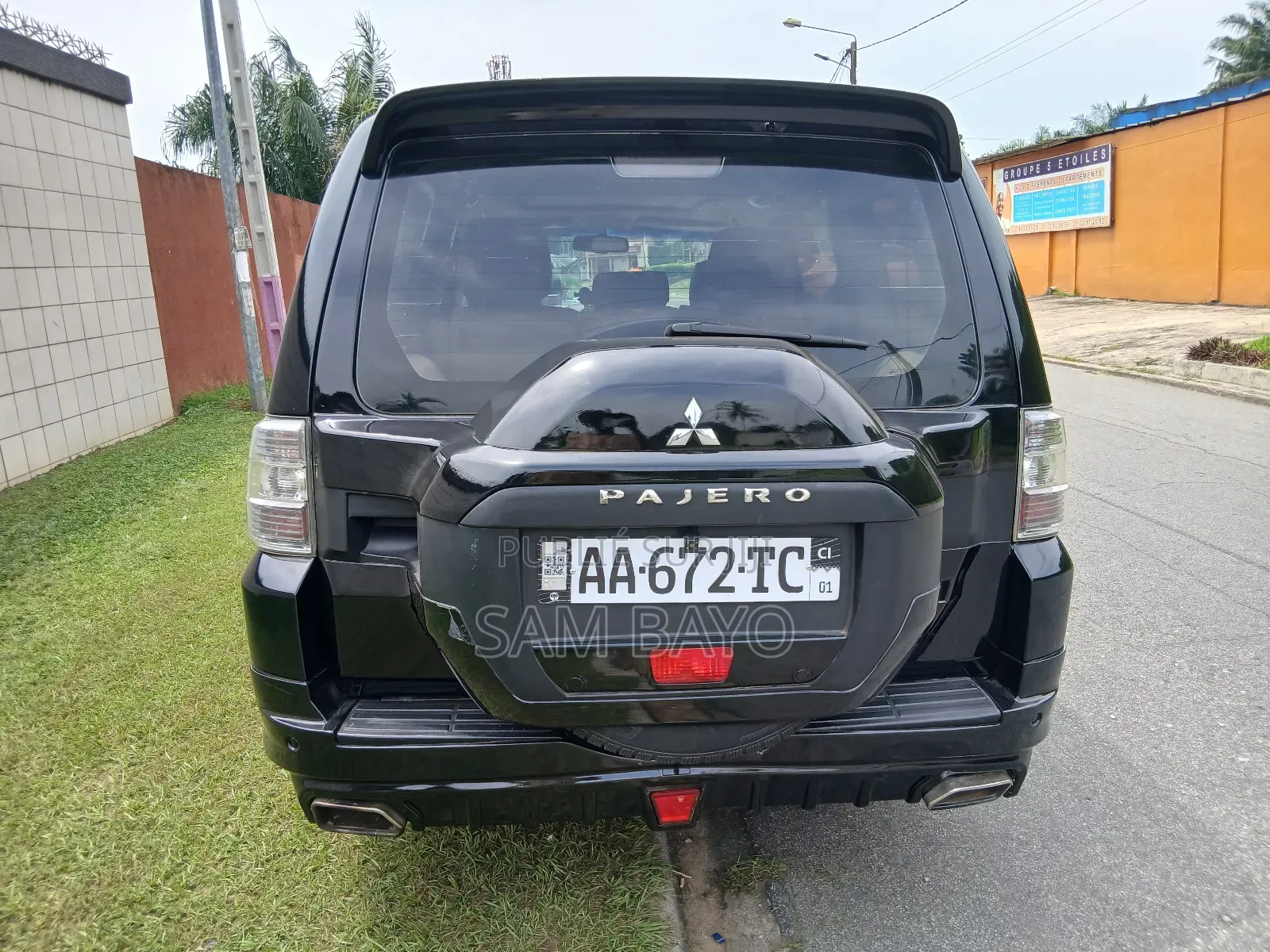 Mitsubishi Pajero 2011 Black
