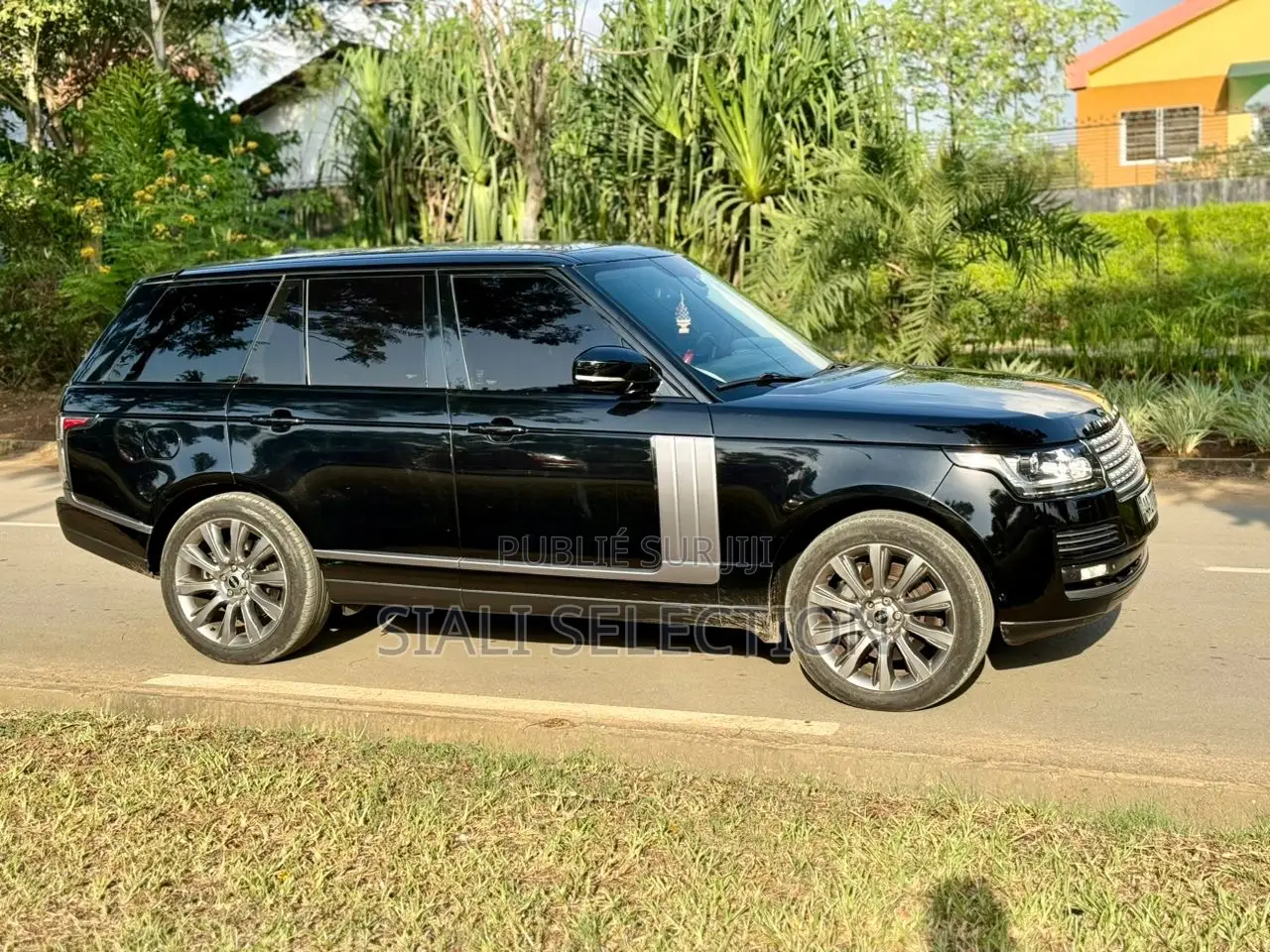 Land Rover Range Rover Vogue 2016 Black