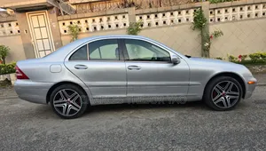Mercedes-Benz C200 2004 Gris