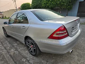 Mercedes-Benz C200 2004 Gris