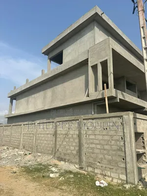 7chbre Duplex dans Elite Immobilier, Grand-Bassam à Vendre